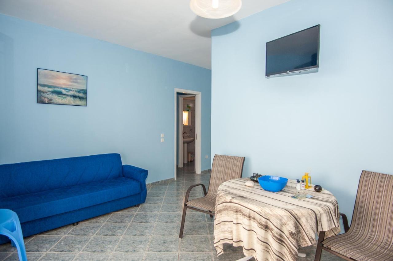 Folies Apartment Lourdata  Luaran gambar