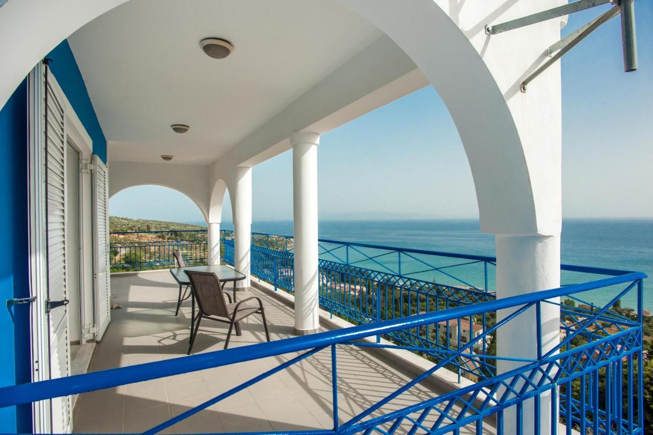 Folies Apartment Lourdata  Luaran gambar