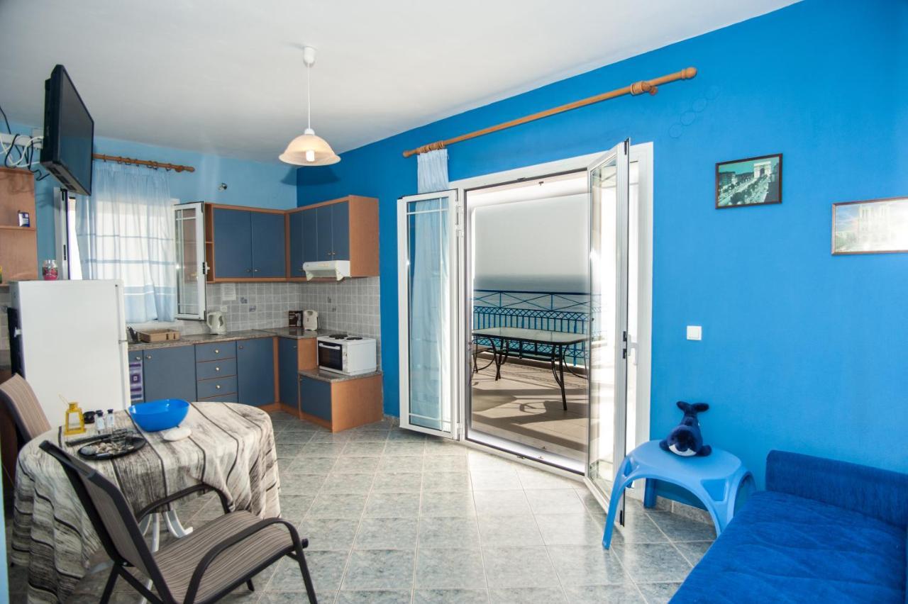 Folies Apartment Lourdata  Luaran gambar