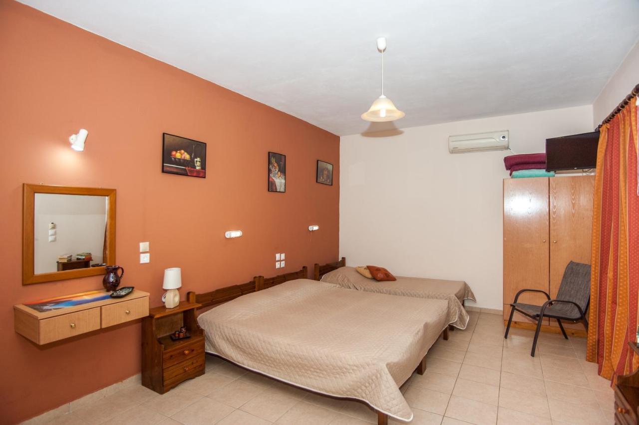 Folies Apartment Lourdata  Luaran gambar