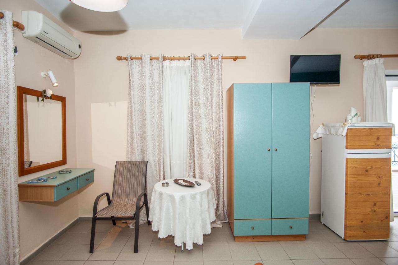 Folies Apartment Lourdata  Luaran gambar