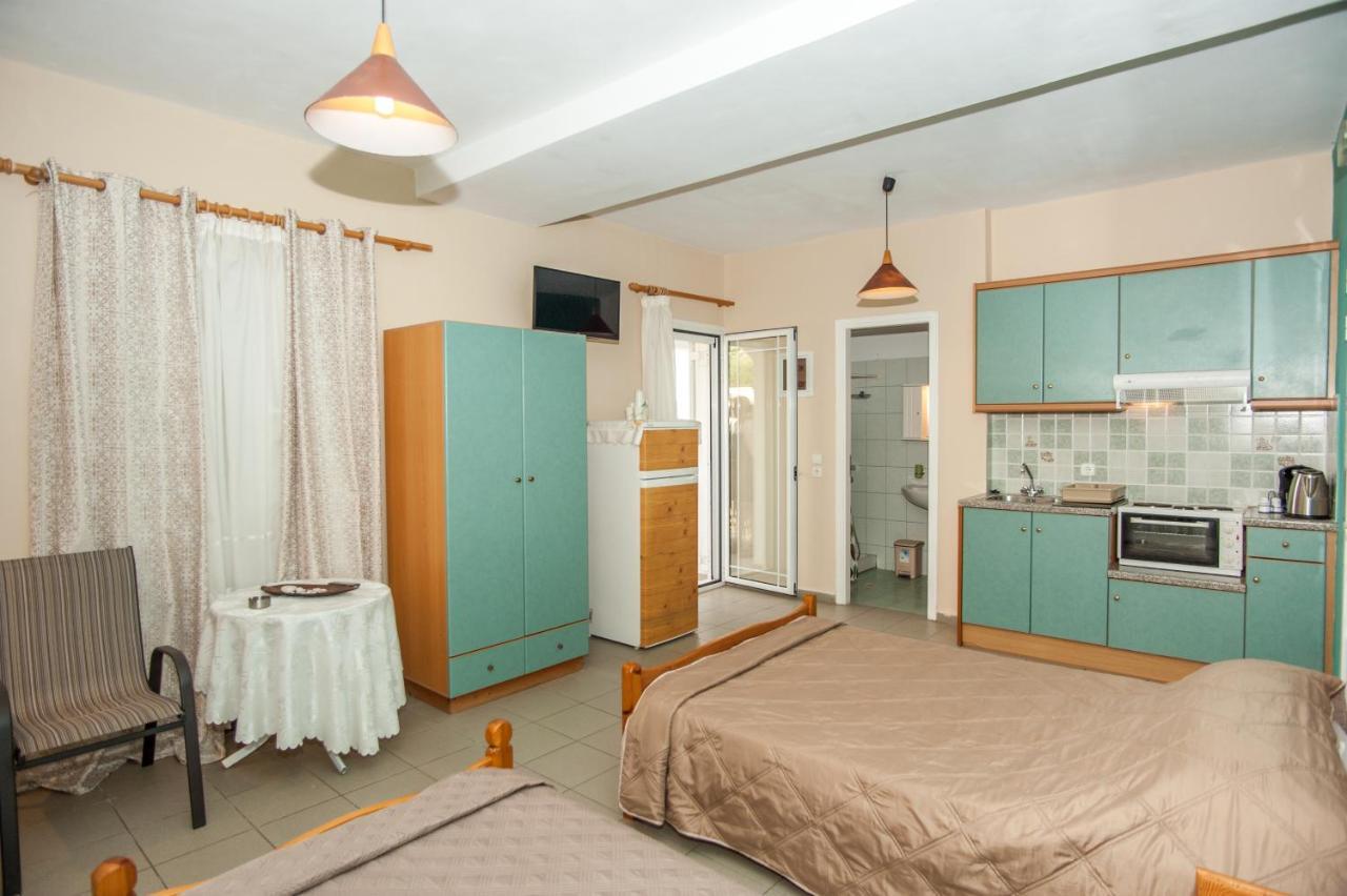 Folies Apartment Lourdata  Luaran gambar