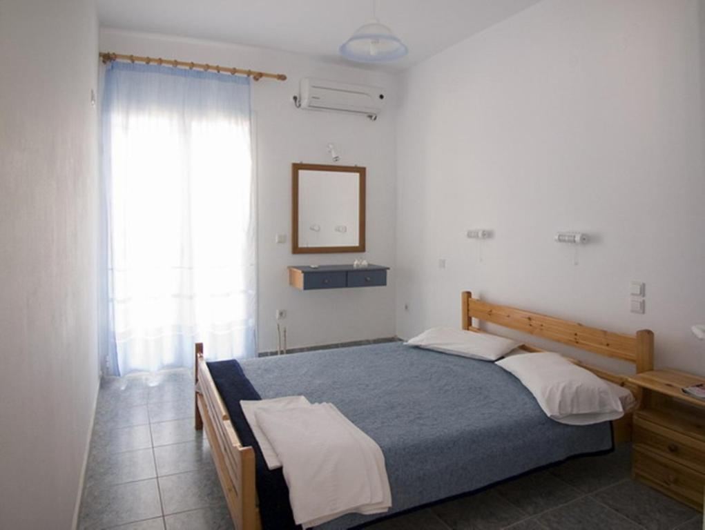 Folies Apartment Lourdata  Bilik gambar